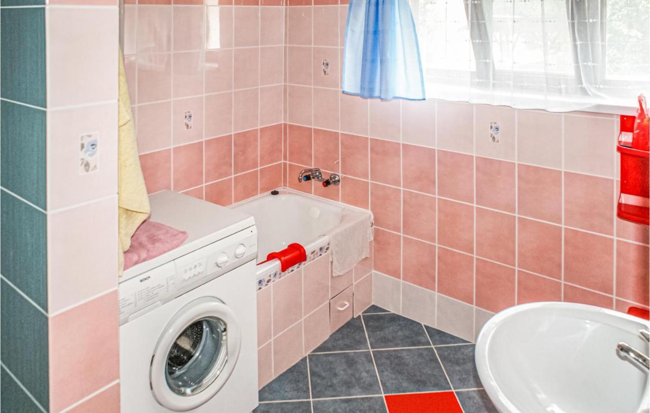 Biesowko 4 Bedroom Amazing Home In Biskupiec מראה חיצוני תמונה